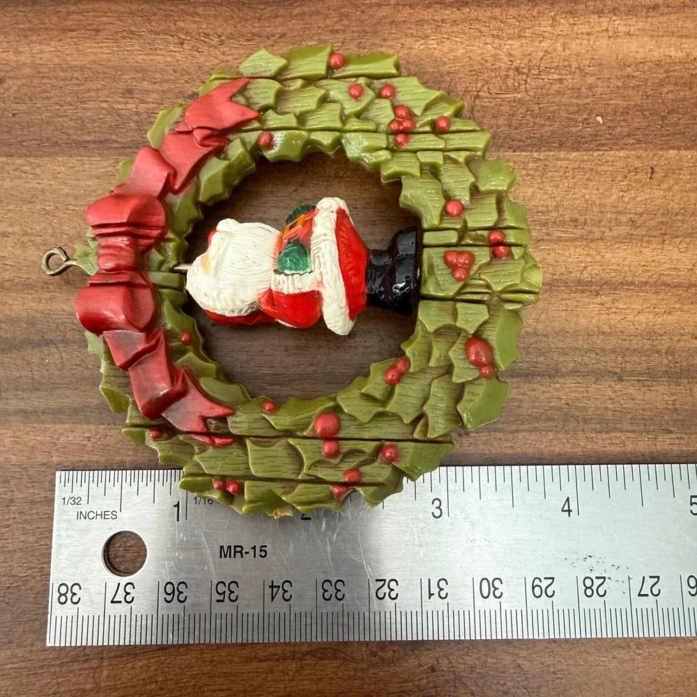 Vintage 1976 Hallmark Twirl-Abouts Santa Wreath Ornament Tree-Trimmer Collection